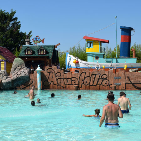 La Fisherman's Bay è la piscina a onde di Aquafollie.